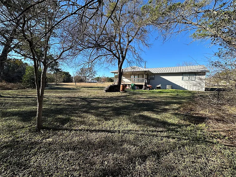 111 Hillview Ln — Photo 15