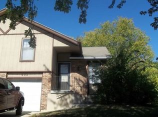 611 E 97th Ter, Kansas City, MO 64131