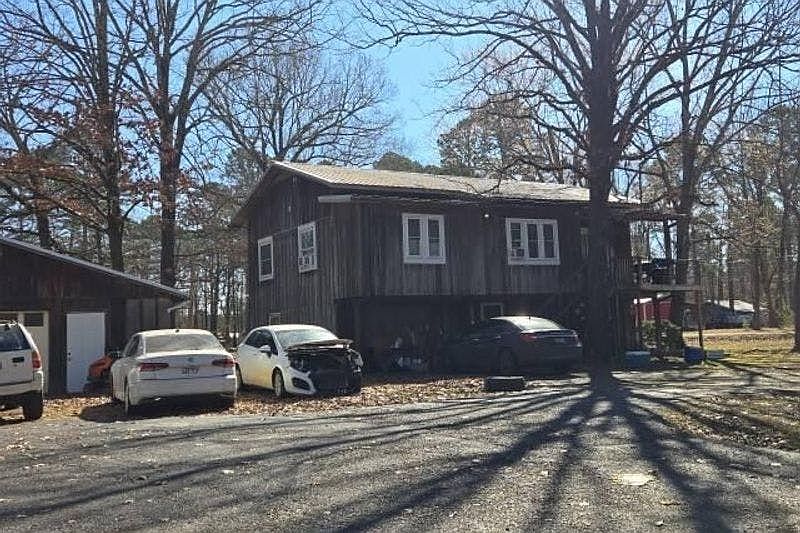 1st image of 260 Pump Station Rd