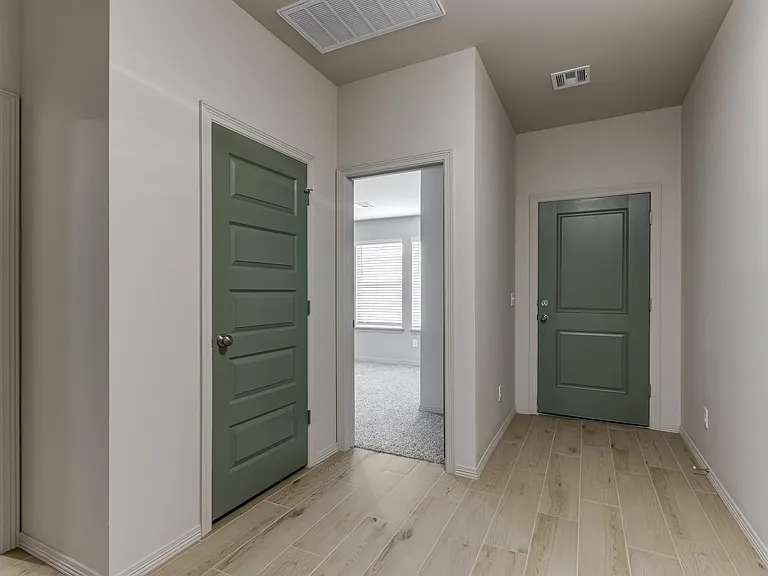 10645 SW 18th St — Photo 5