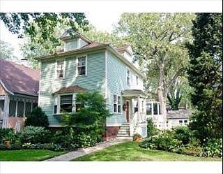 1st image of 1818 W Morse Ave