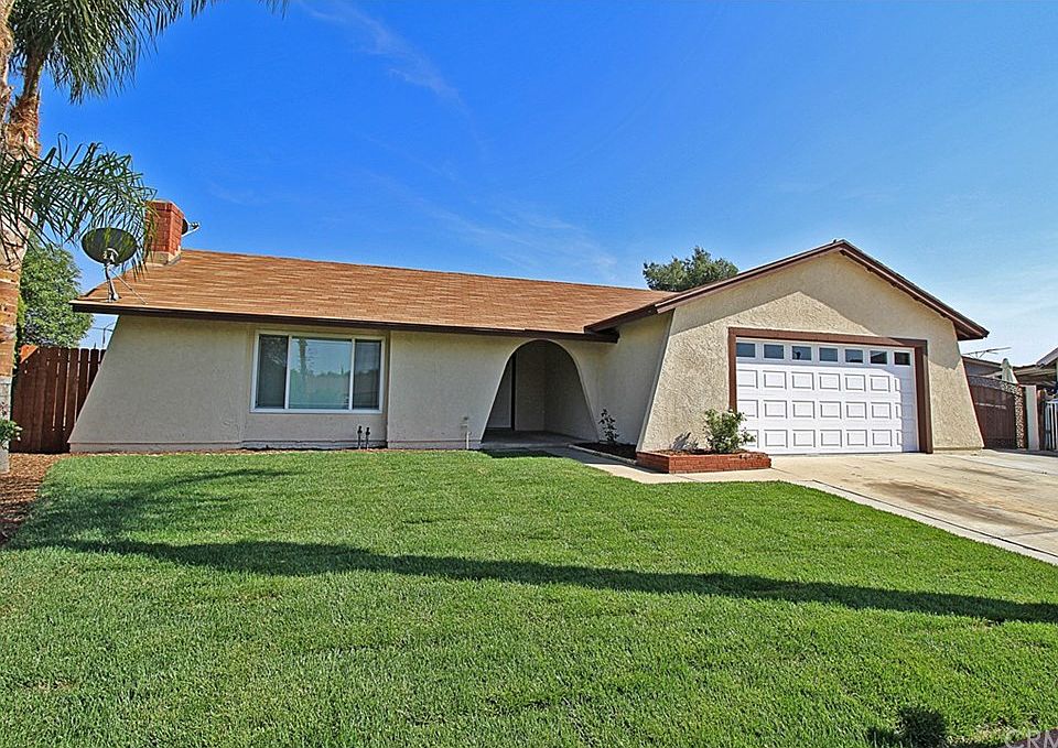 1st image of 24461 Mural Ct