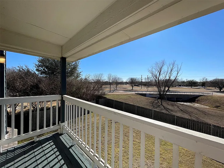 9787 Old Field Dr — Photo 18
