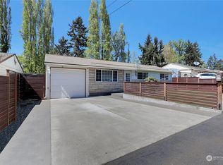 30561 5th Ave SW, Federal Way, WA 98023