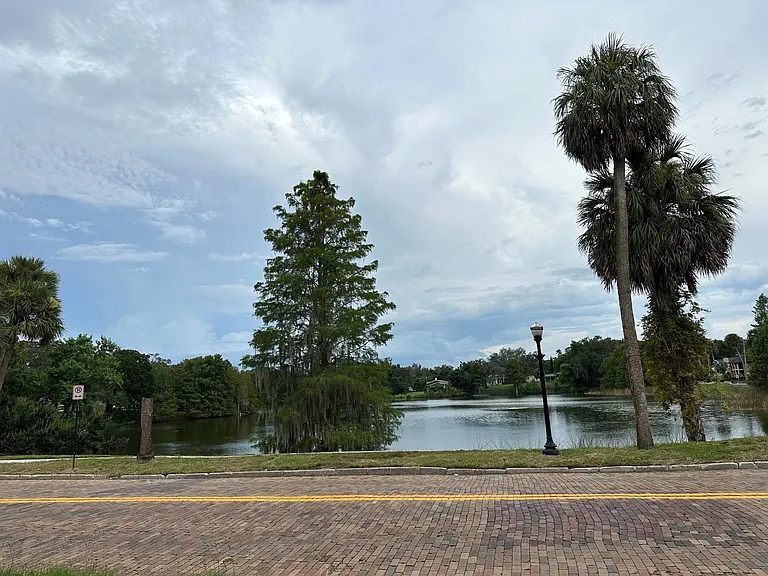 situated in front of the gorgeous Lake Lawsona