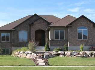 82-5947 Wakida Dr, Captain Cook, HI 96704