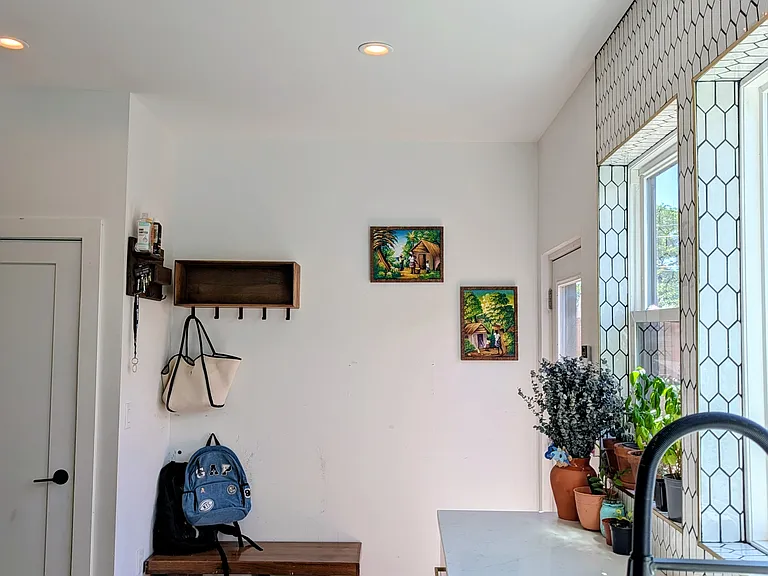 626 Keefer Pl NW #1 — Photo 2