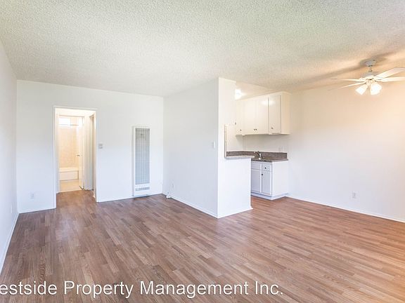 2nd image of 12734 Matteson Ave #6