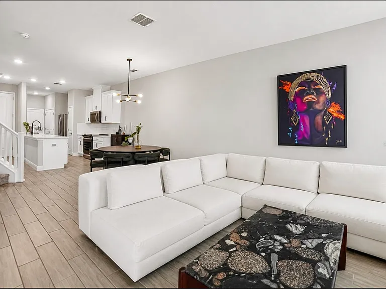 5282 Neil Dr — Photo 9