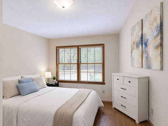 3rd image of 2116 Tudor Castle Cir