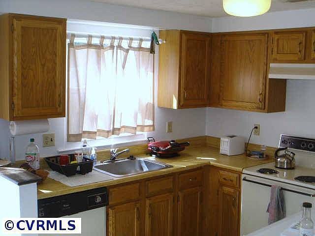 2nd image of 8423 Klarey Ct