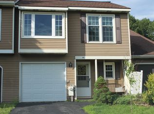 46 Carriage Rd, Clifton Park, NY 12065