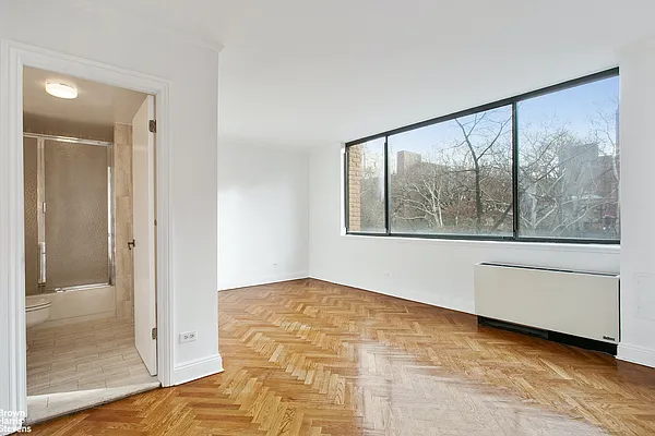 Rented by Brown Harris Stevens | media 20