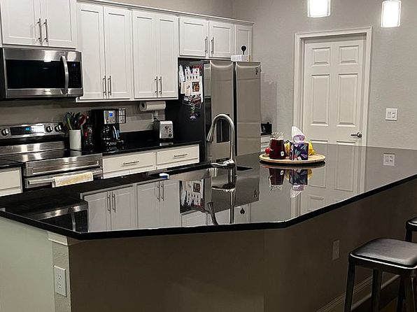 1443 Cypress View Ln