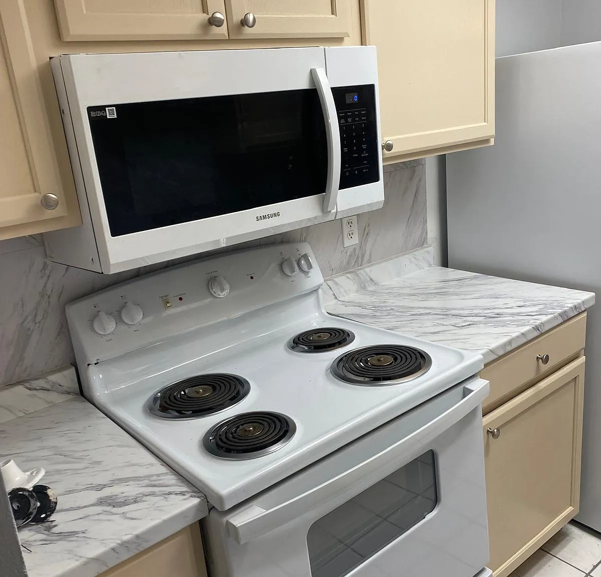 3 bed, 2.5 bath, 1260 sqft, $1,950 — Photo 3