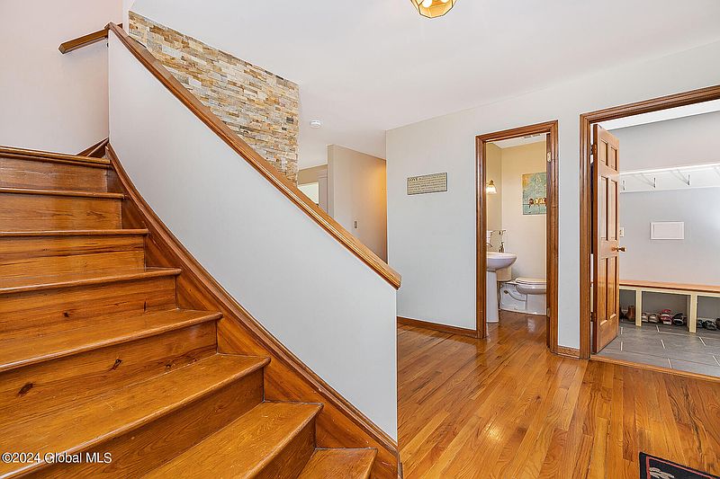 4th image of 147 Kingsley Road