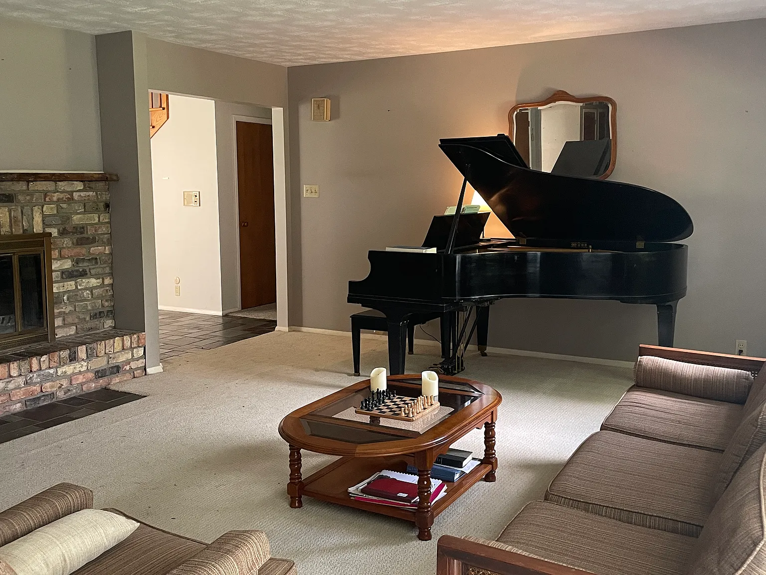 4 bed, 2762 sqft, $900 — Photo 2