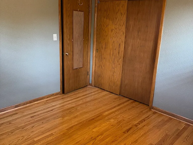 8829 W Olive St — Photo 13