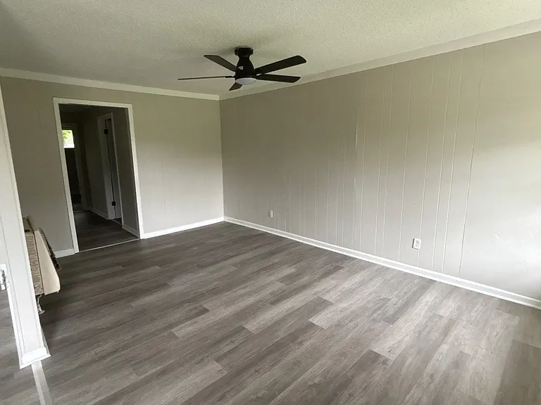 328 Keltner St — Photo 10
