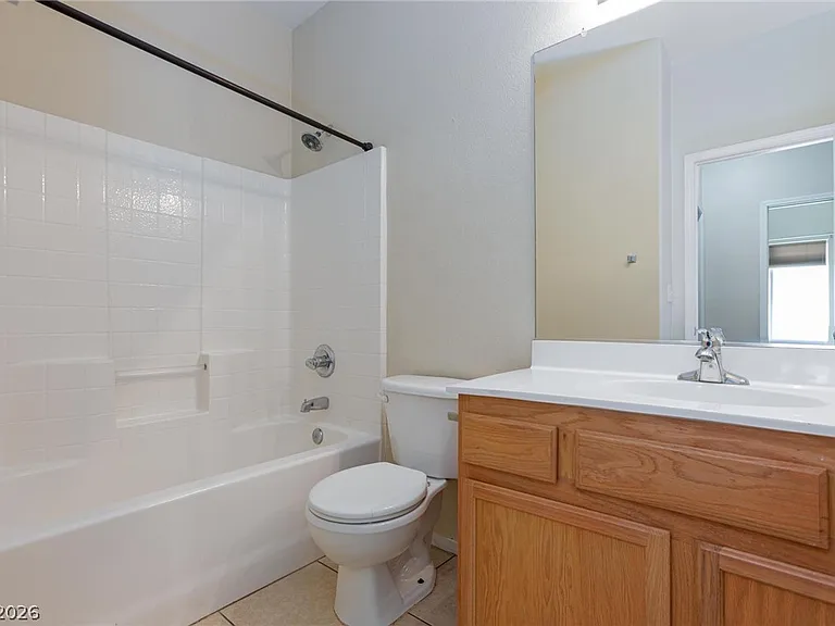2598 Highland Cliff Dr — Photo 32