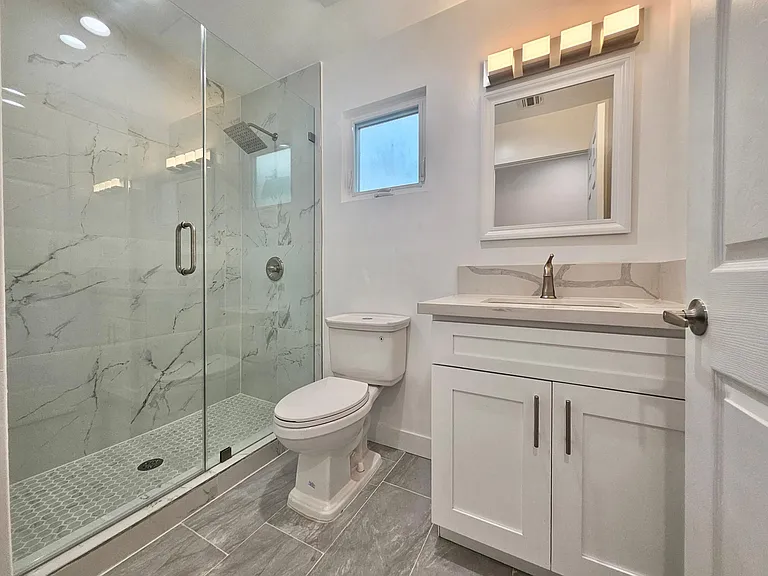 4192 S Harvard Blvd #1 — Photo 14