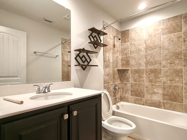 6825 Andrew Dr — Photo 18