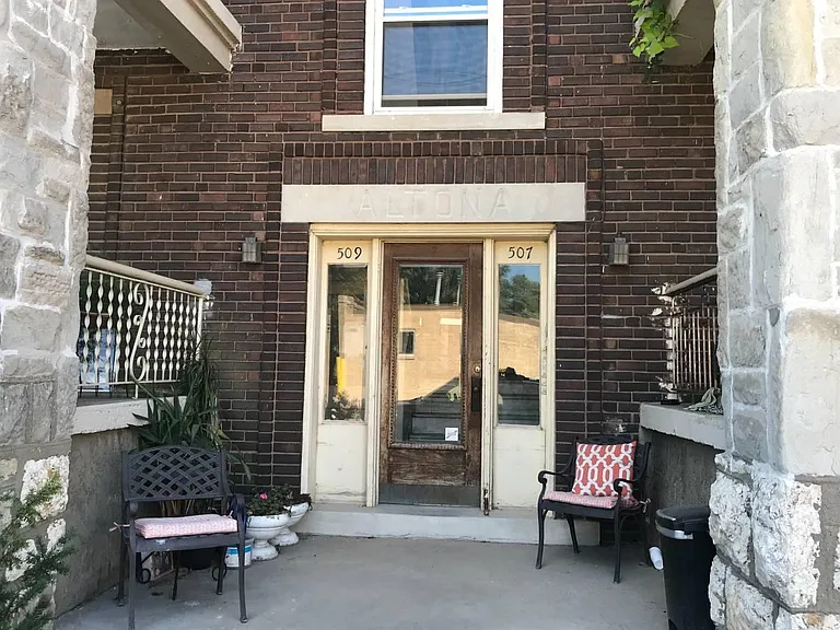2733 Gillham Rd #2 — Photo 12