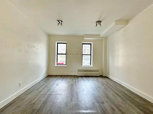 Rented by Pear NYC LLC | media 15