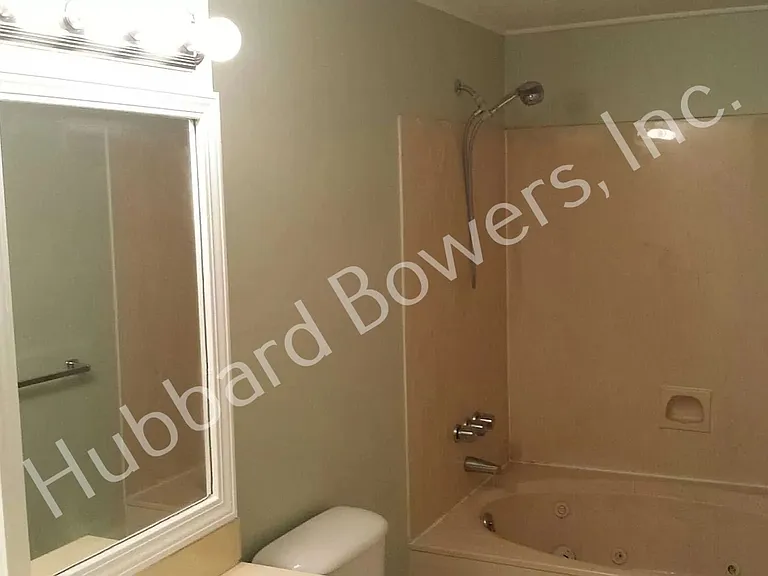 2002 Greene St #411 — Photo 6