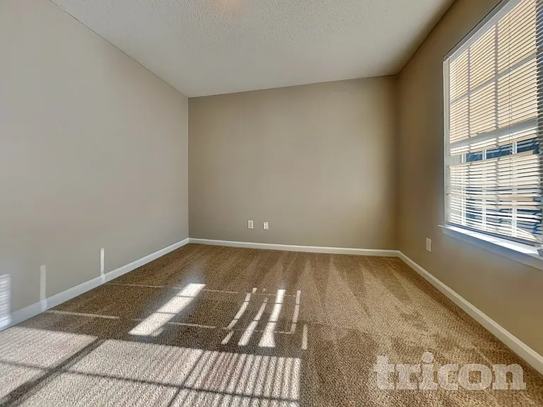 6260 Phillips Lake Way — Photo 19