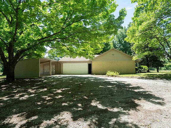 2nd image of 188 Higgins Rd