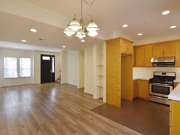 5th image of 788 S Stoneman Ave #B