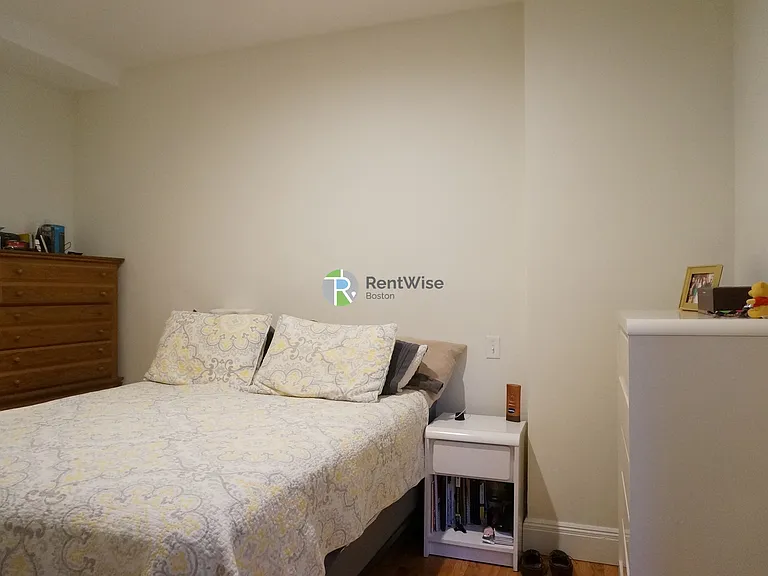 10 Brainerd Rd #18 — Photo 11