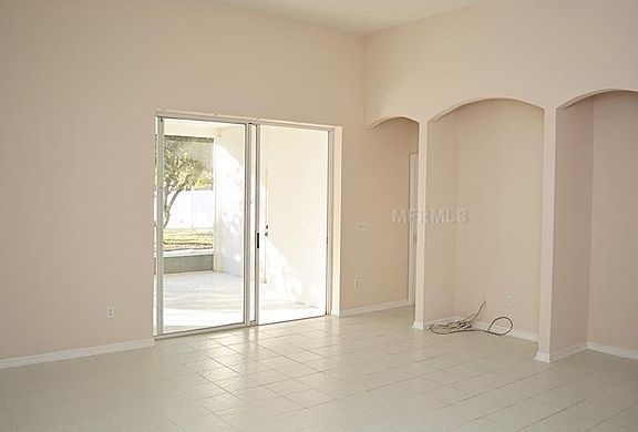 5th image of 1810 Emerald Green Cir