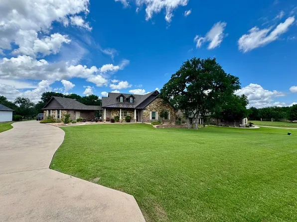 570 S Sugartree Dr, Lipan, TX 76462