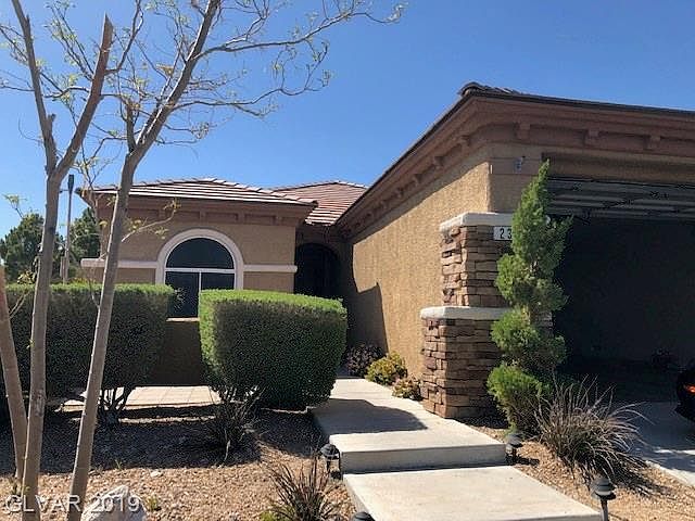 1st image of 231 Bamboo Forest Pl #0