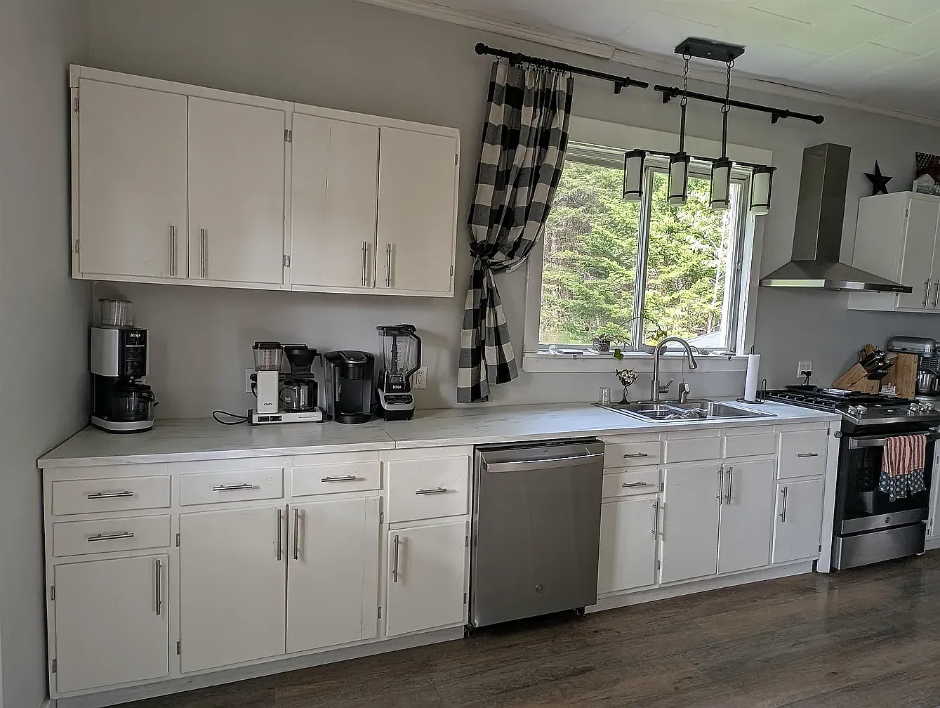 3 bed, 1600 sqft, $1,500 — Photo 2