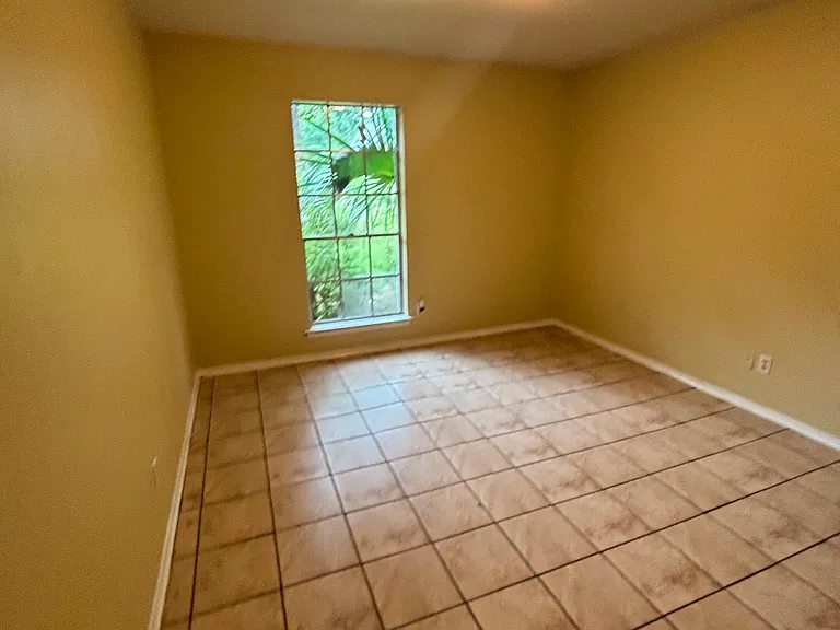 4609 Dogwood Dr S — Photo 13