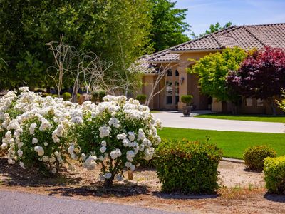 8706 N Oaks Dr, Oakdale, CA, 95361