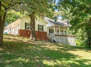 4200 Hilltop Dr, Little Flock, AR 72756