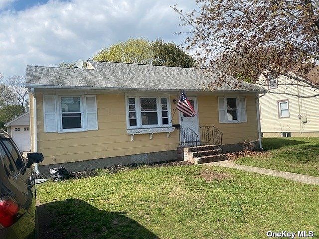 1st image of 87 Copiague Pl