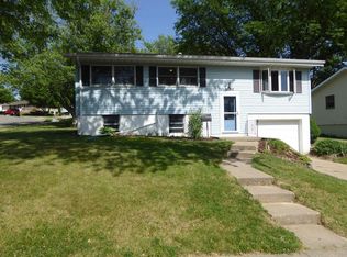 2260 Saint Celia St, Dubuque, IA 52002