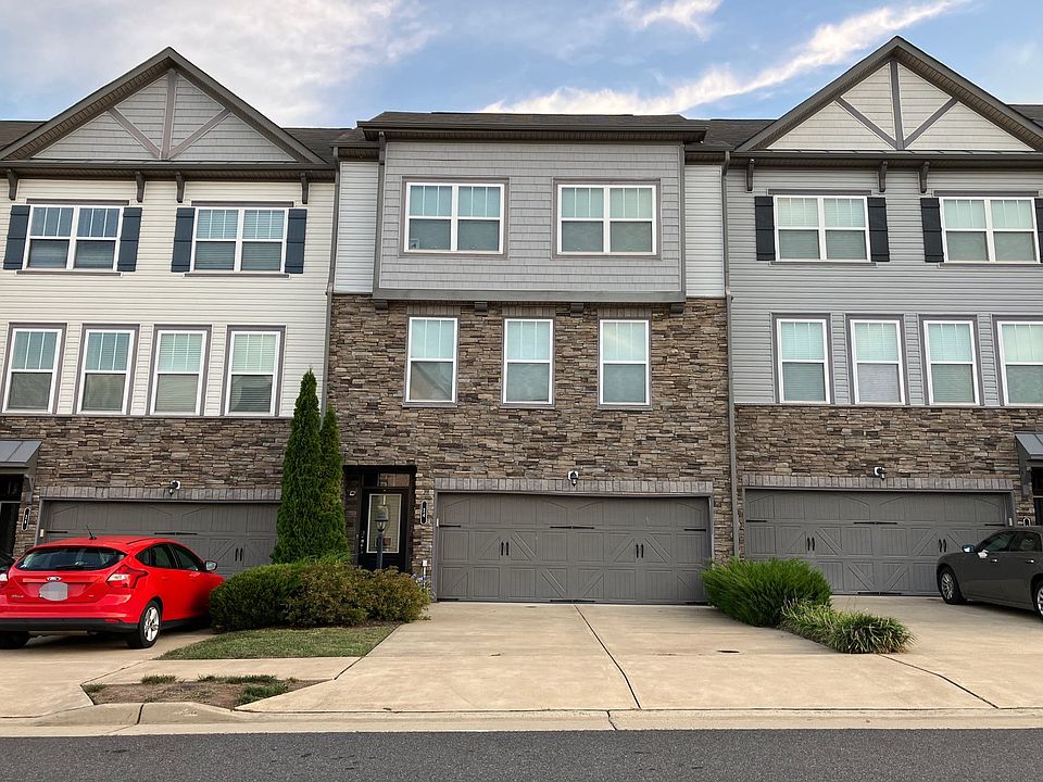 1st image of 24 Lamplighter Ln