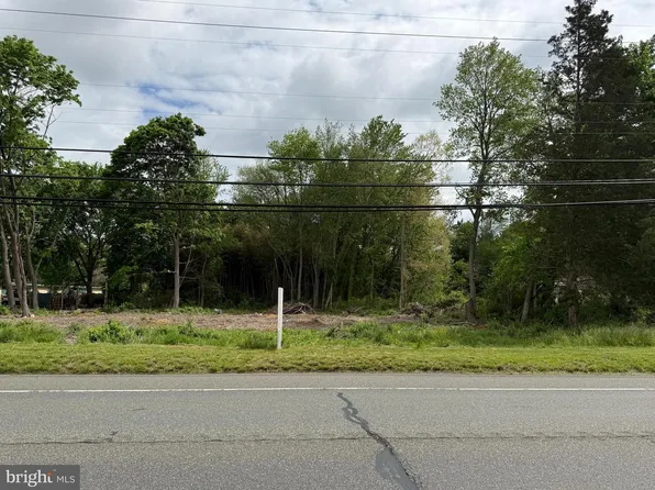 900 N Delsea Dr, Franklinville, NJ 08322