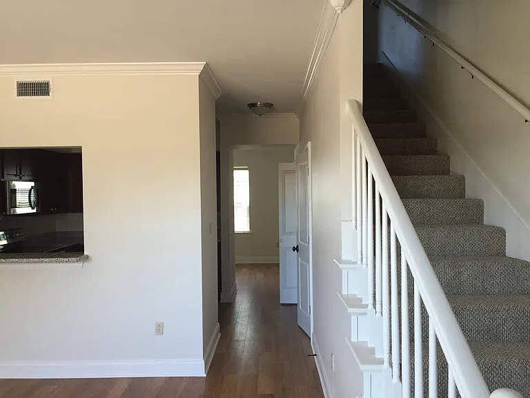 1555 Lake Ave — Photo 15