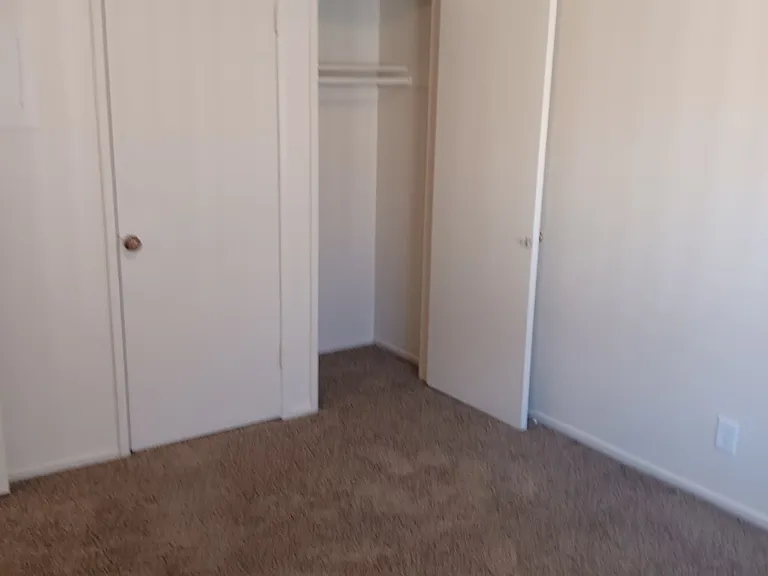 VICTORIA PARK APARTMENTS — Photo 27
