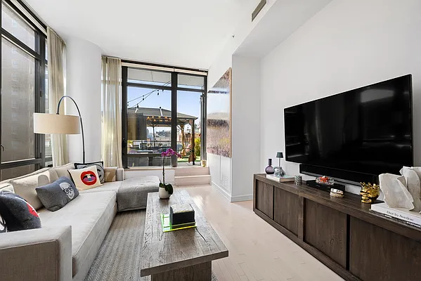 Sold by Compass | media 6