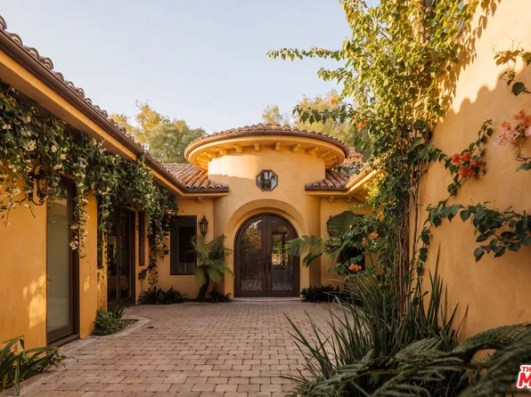5605 Fairhaven Ave, Woodland Hills, CA 91367