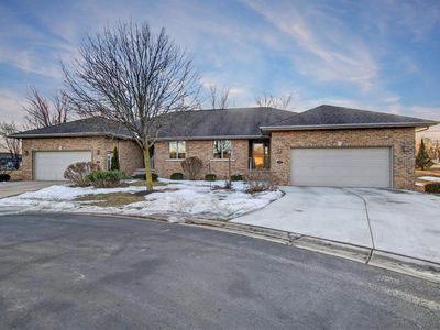 1127 Princess Dove Cir, De Pere, WI, 54115