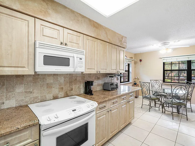 6446 Aspen Glen Cir — Photo 14